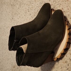 Aldo Abiealle Olive Green Suede Booties NIB Sz 6.5